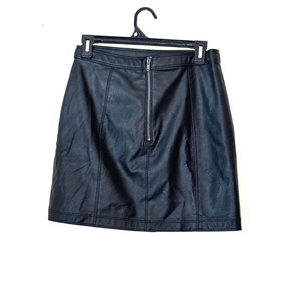 Abercrombie Faux Leather Mini Skirt | Sleek & Edgy | Small - Picture 2 of 5